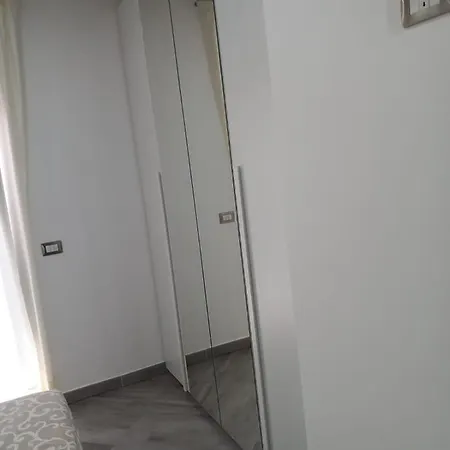 Casa Vacanze Maris 30 Mt Dal Mare SantʼAgata di Militello Exterior foto