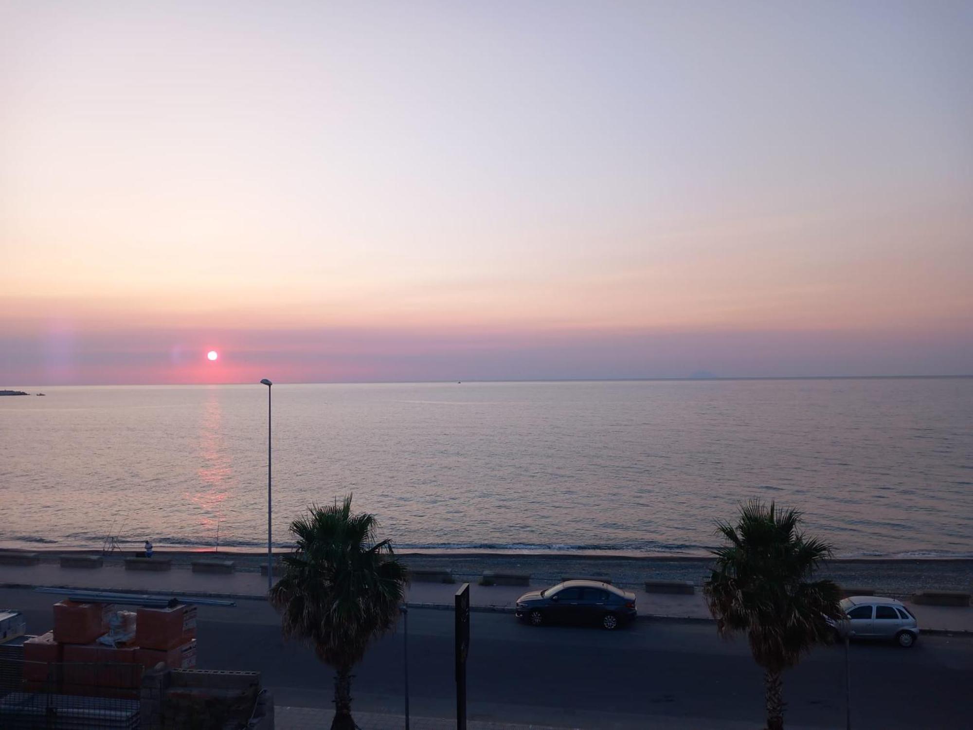 Maris 30 Mt Dal Mare Apartment Sant'Agata di Militello